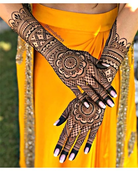 Contemporary Tendril With Chain Covering Stylish Full Hand Mehndi Design